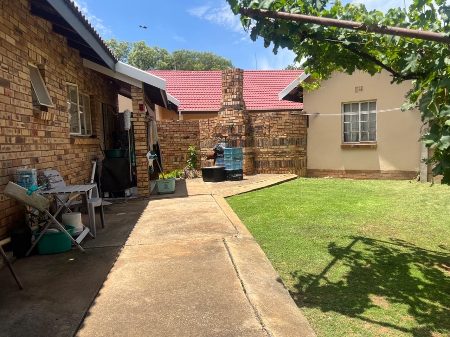 3 Bedroom Property for Sale in Adamayview North West